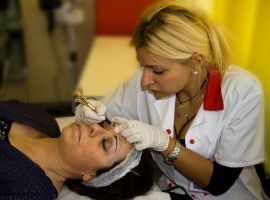 CORSO DI TRUCCO SEMIPERMANENTE - Sopracciglia – Eyeliner – Labbra