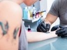 Corso tatuaggi, piercing e trucco permanente 