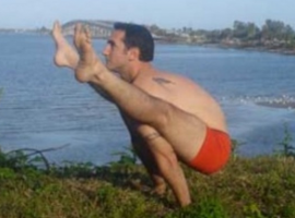 2013 yoga dinamico ASHTANGA YOGA in SALENTO con GREG NARDI dal 7 al 14 settembre