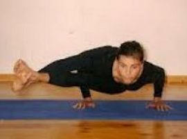 2013 yoga dinamico ASHTANGA YOGA in SALENTO con TINA PIZZIMENTI dal 20 al 27 luglio