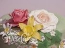 Corso wedding cake: rose, drappi e merletti