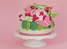 Cake in bloom course